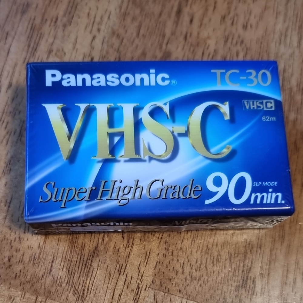 🆕️ Panasonic VHS-C Super High Grade Tape - TC-30 90 Min. Blue and Gold